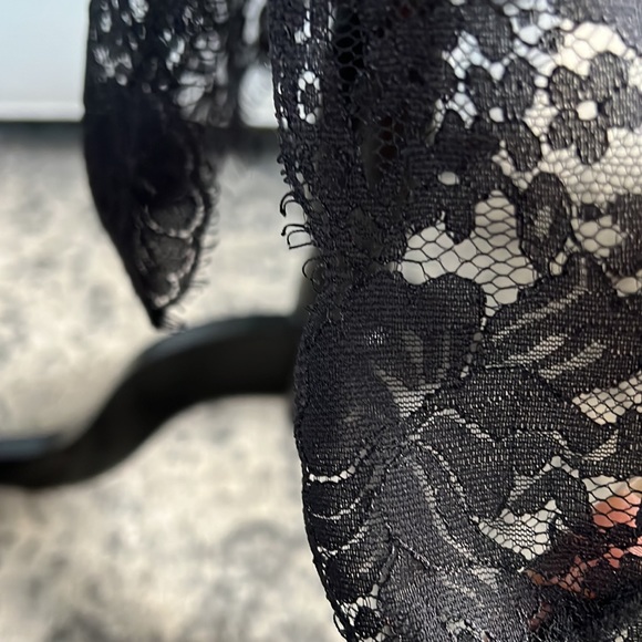 ELEGANT SWEATERDRESS 🖤 - Picture 5 of 9